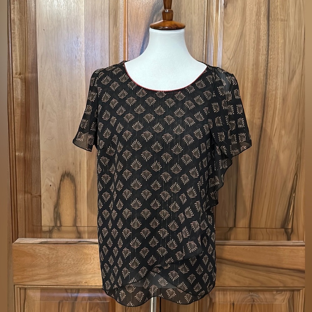 RIU - PARIS - Semi-Sheer Ruffled/Layered Top, Metallic Fibers, EUC, est US 10